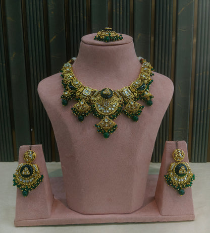Green Kundan necklace Set/ kundan Indian jewellery kundan Sugam sets