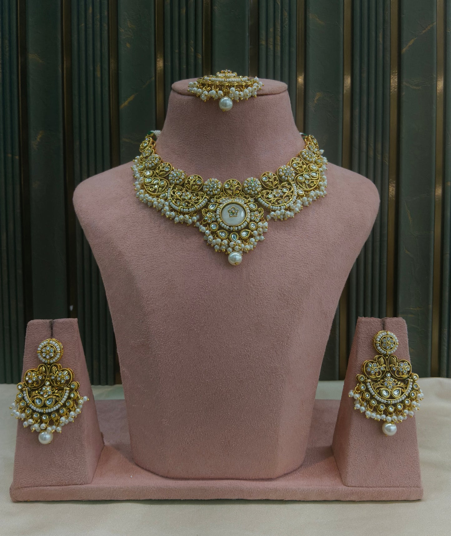 White Kundan necklace Set/ kundan Indian jewellery kundan Amanat sets