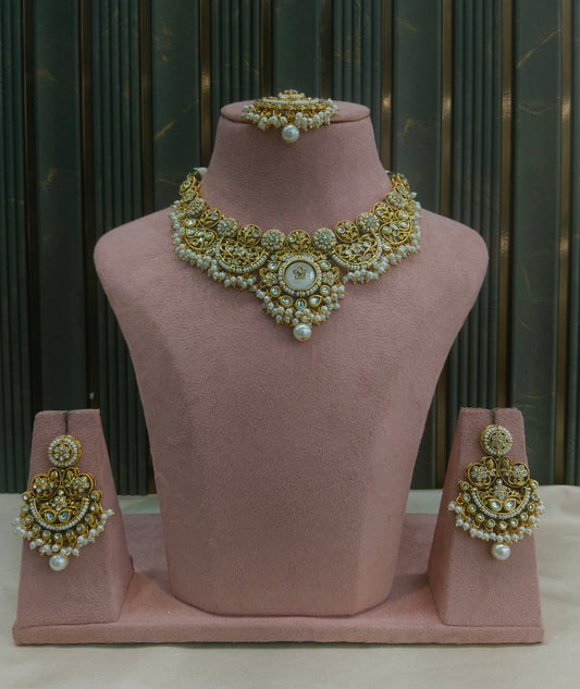White Kundan necklace Set/ kundan Indian jewellery kundan Amanat sets