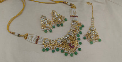 Sage Green Kundan necklace Set/ kundan Indian jewellery kundan Gita sets