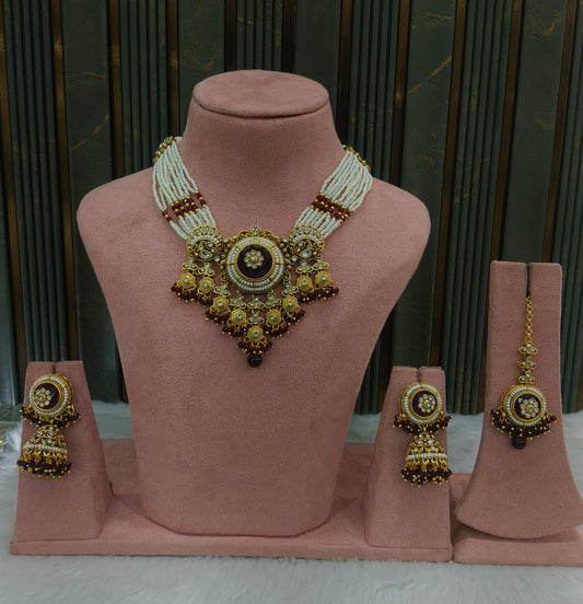 Maroon Kundan necklace Set/ kundan Indian jewellery kundan Japji sets