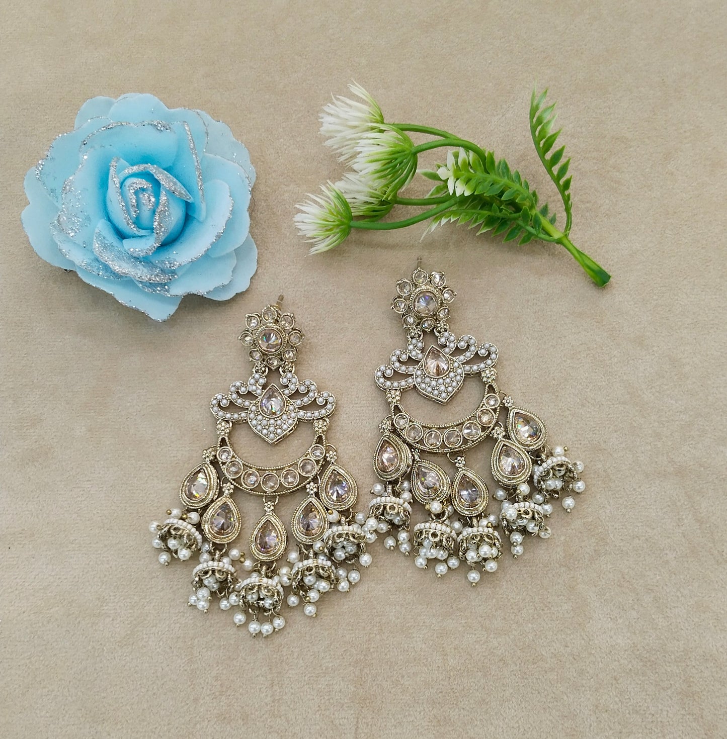 Antique Gold Bollywood Indian Joye Earrings