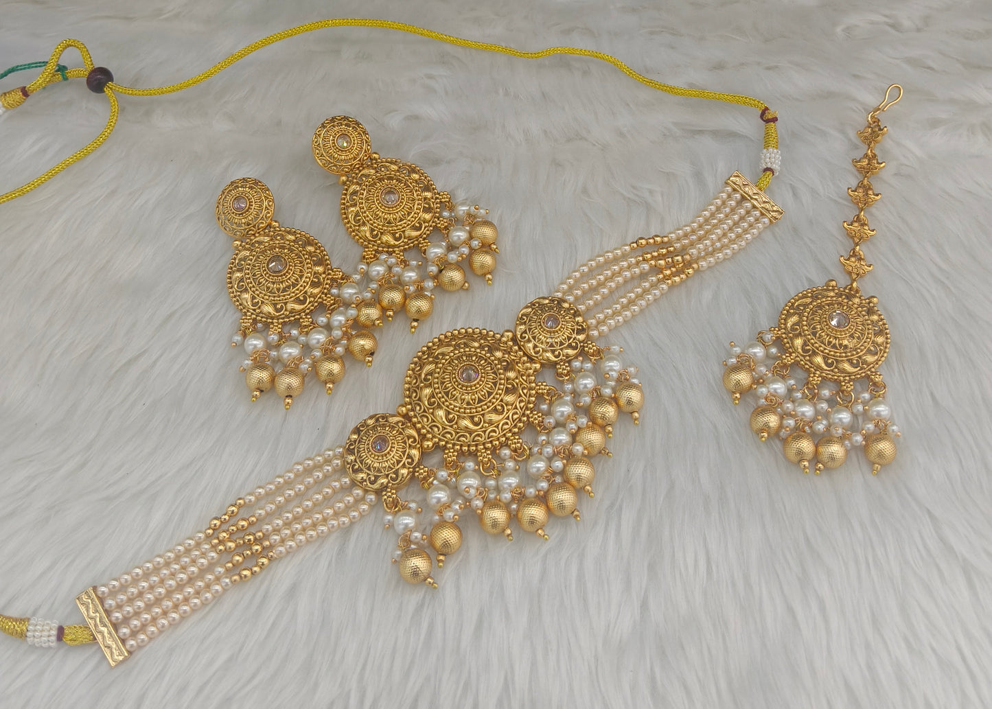 Gold White polki choker set/ Gold choker Lipi set