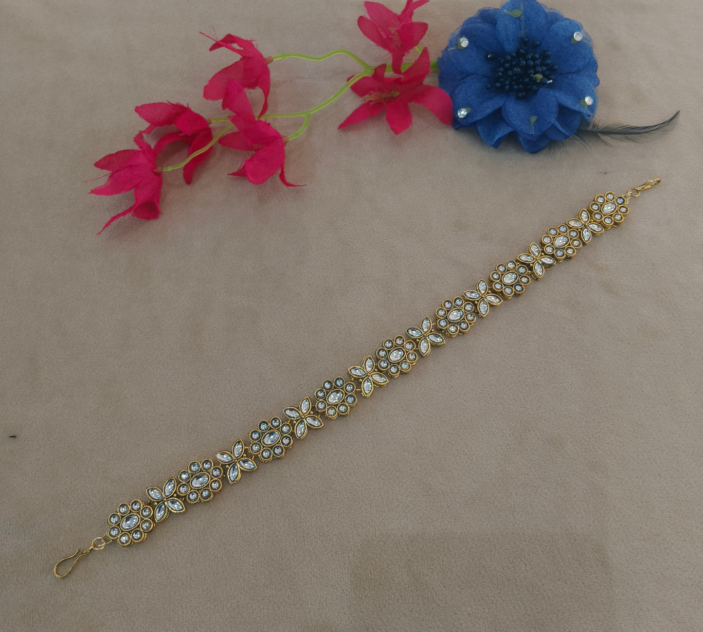 Gold White Headpiece Matha Patti sheesh fool Head Jewellery