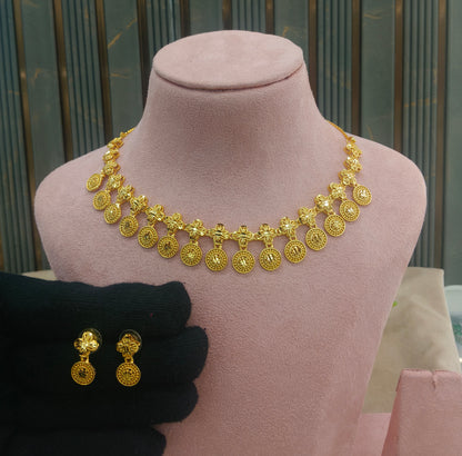 Gold Forming Jewellery Soni Necklace Set