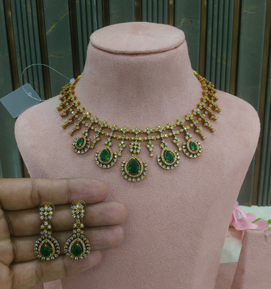Antique Gold Green CZ Necklace Indian Jewellery Pvita  Set