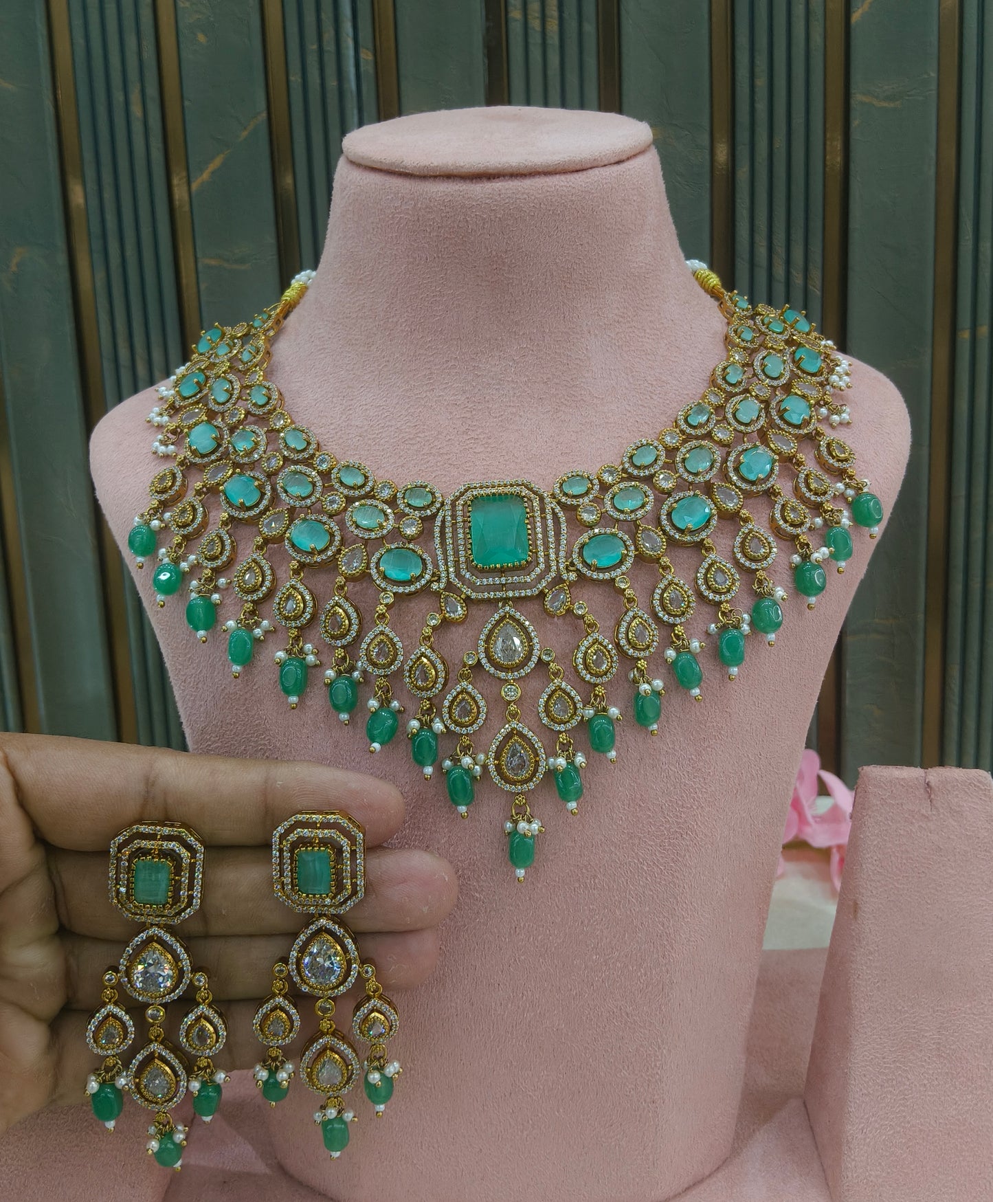 Antique Gold Mint CZ Necklace Indian Jewellery Pvita  Set