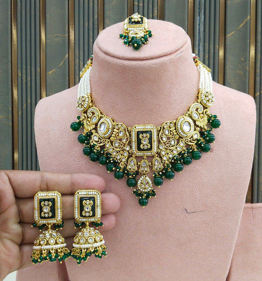 Green Kundan necklace Set/ kundan Indian jewellery kundan Gurmeet sets
