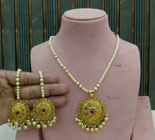 Gold Ruby Green Jadau Punjabi Style Pendant Mehak Necklace Set