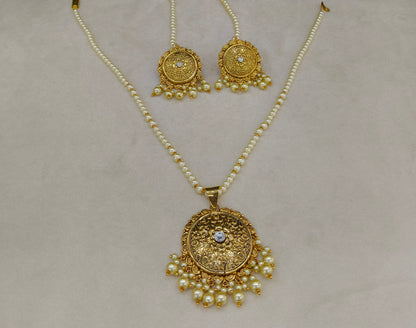 Gold White Jadau Punjabi Style Pendant Mehak Necklace Set