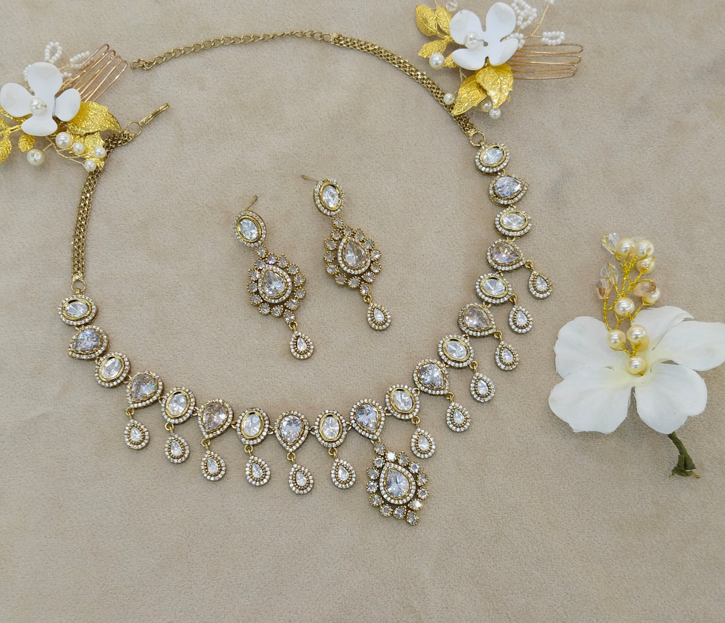 Antique White Moissanite Kundan Necklace Jewellery Rohini Set