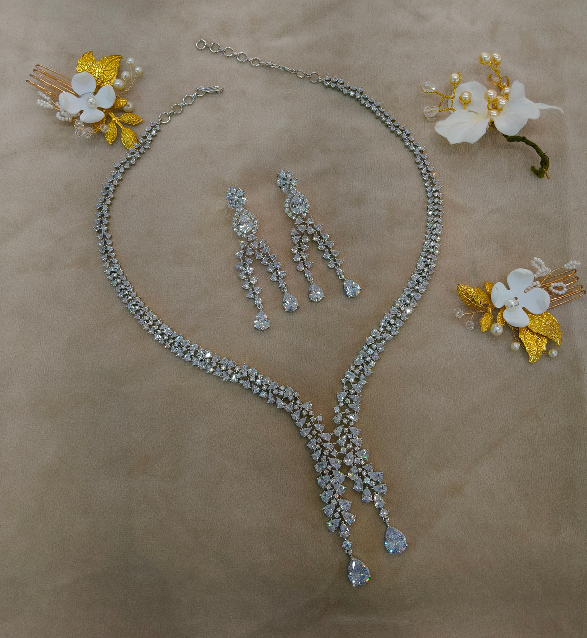 Silver American Diamond AD Necklace Gunaz Set