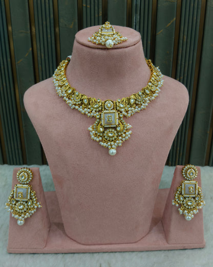 Gold White Kundan necklace Set/ kundan Indian jewellery kundan Soni sets
