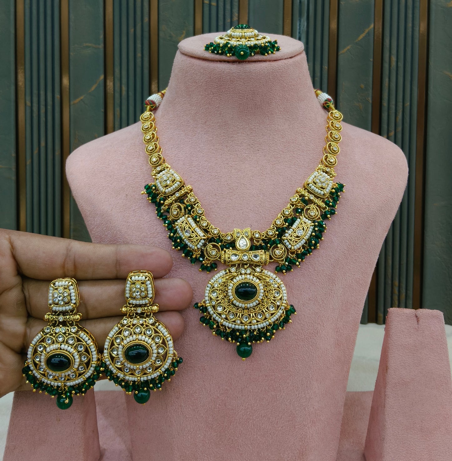 Green Kundan necklace Set/ kundan Indian jewellery kundan Alani sets