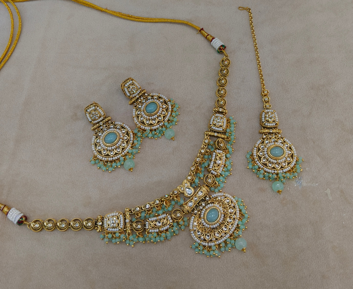 Mint Kundan necklace Set/ kundan Indian jewellery kundan Alani sets