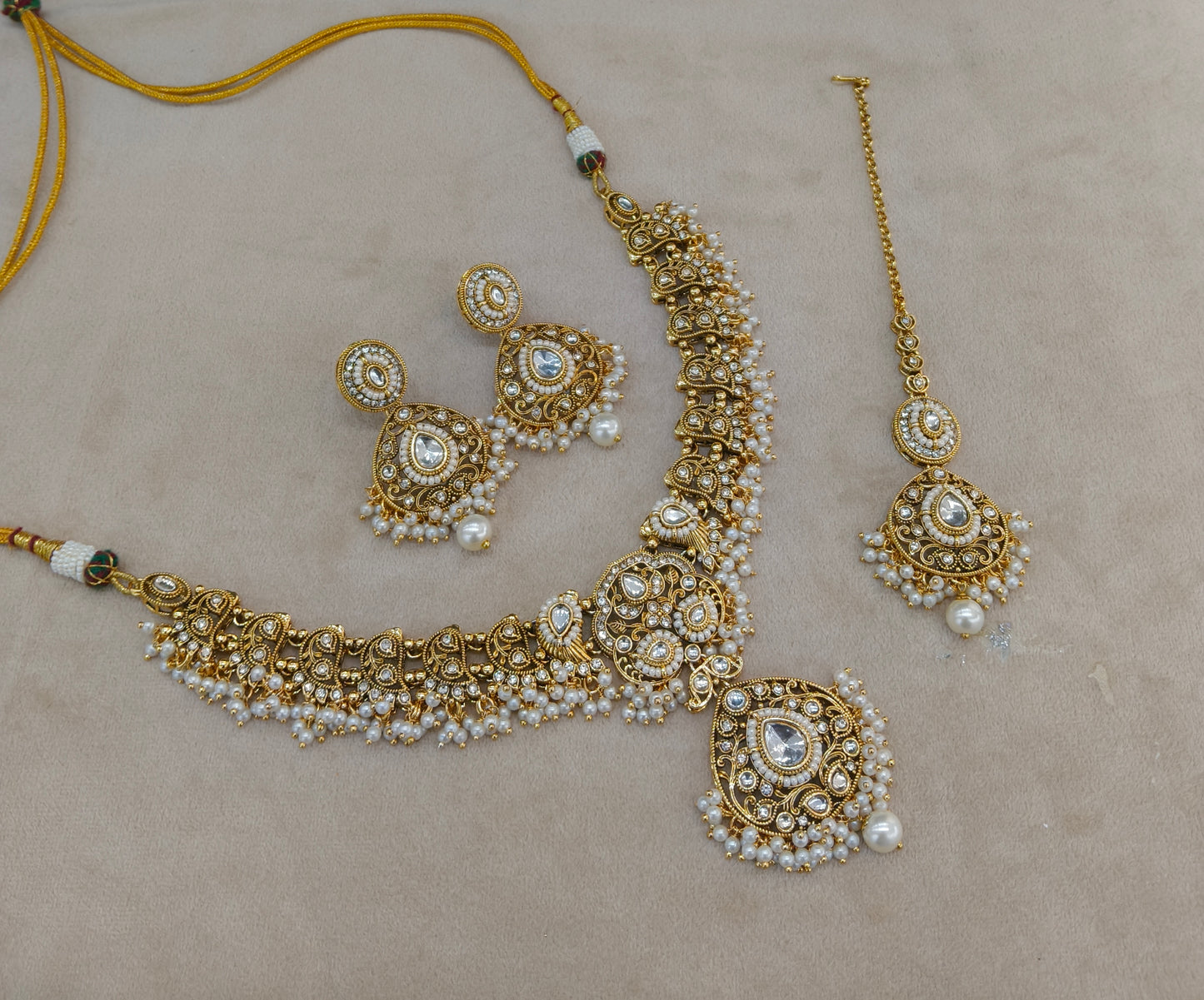 White Kundan necklace Set/ kundan Indian jewellery kundan Dazy sets