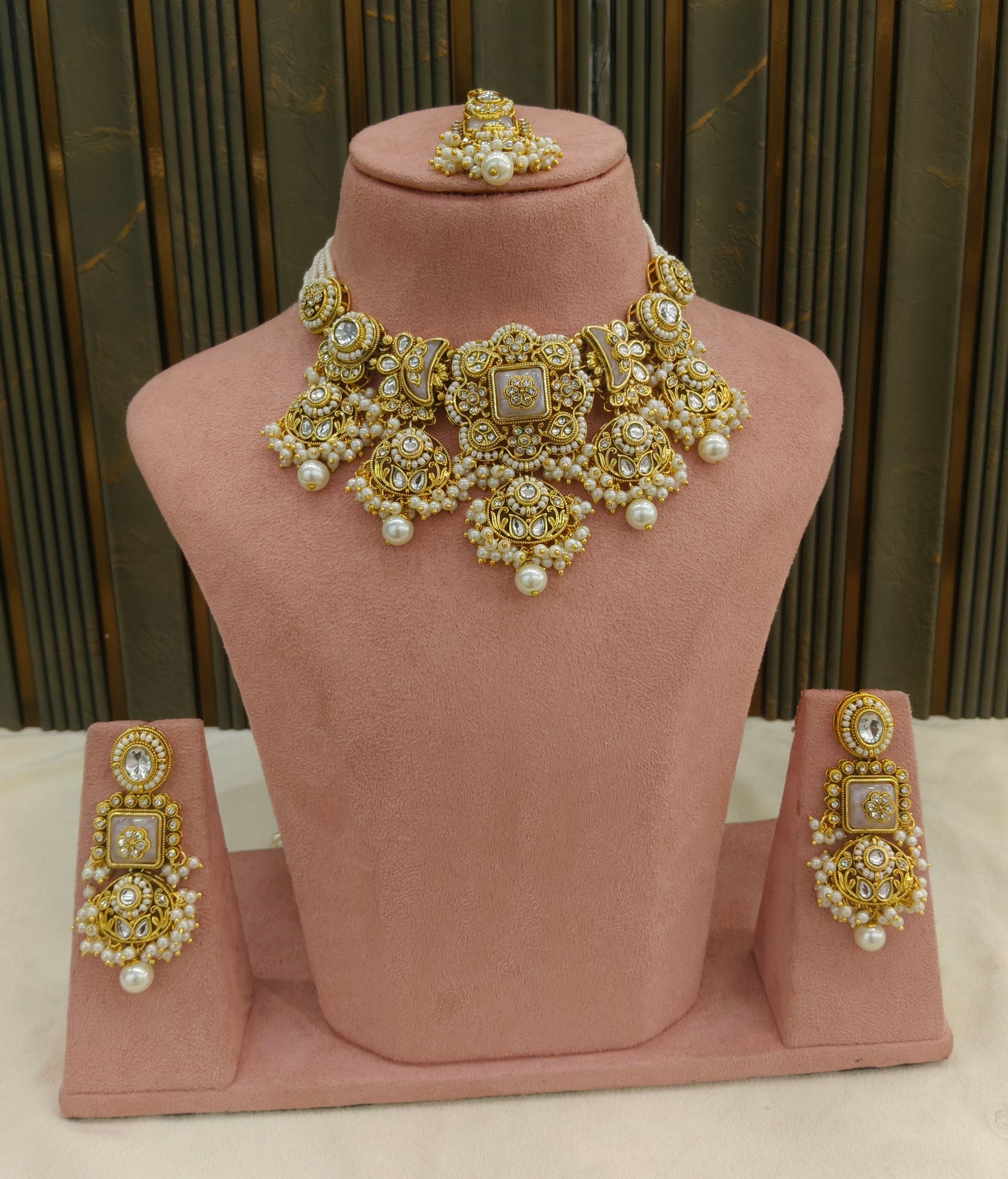 Gold White Kundan necklace Set/ kundan Indian jewellery kundan Seerat sets