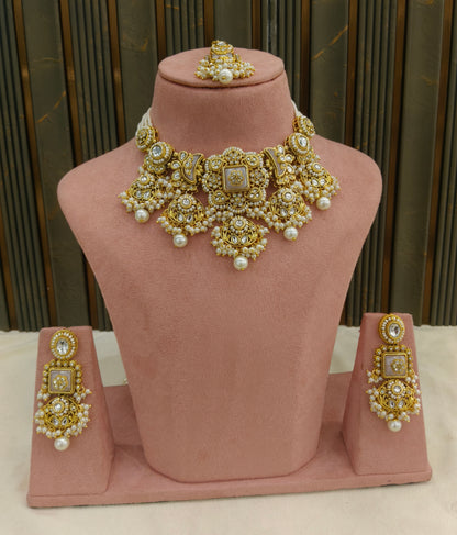 Gold White Kundan necklace Set/ kundan Indian jewellery kundan Seerat sets