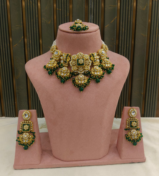 Gold Green Kundan necklace Set/ kundan Indian jewellery kundan Seerat sets