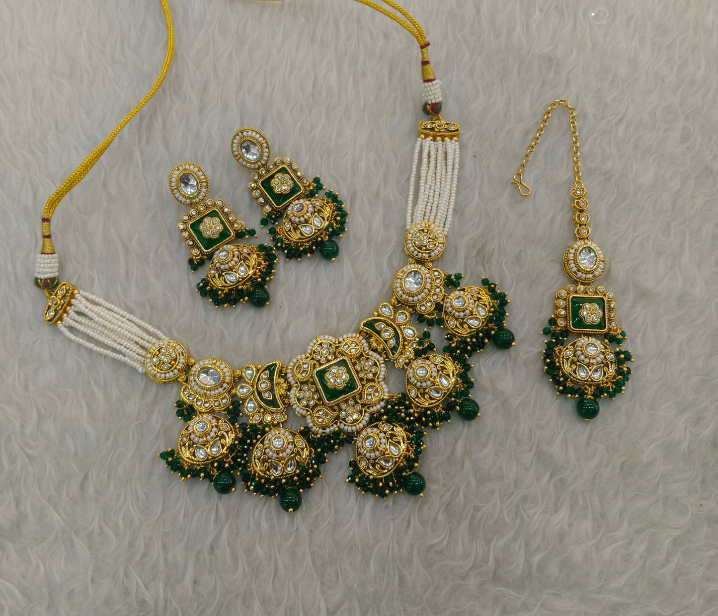 Gold Green Kundan necklace Set/ kundan Indian jewellery kundan Seerat sets