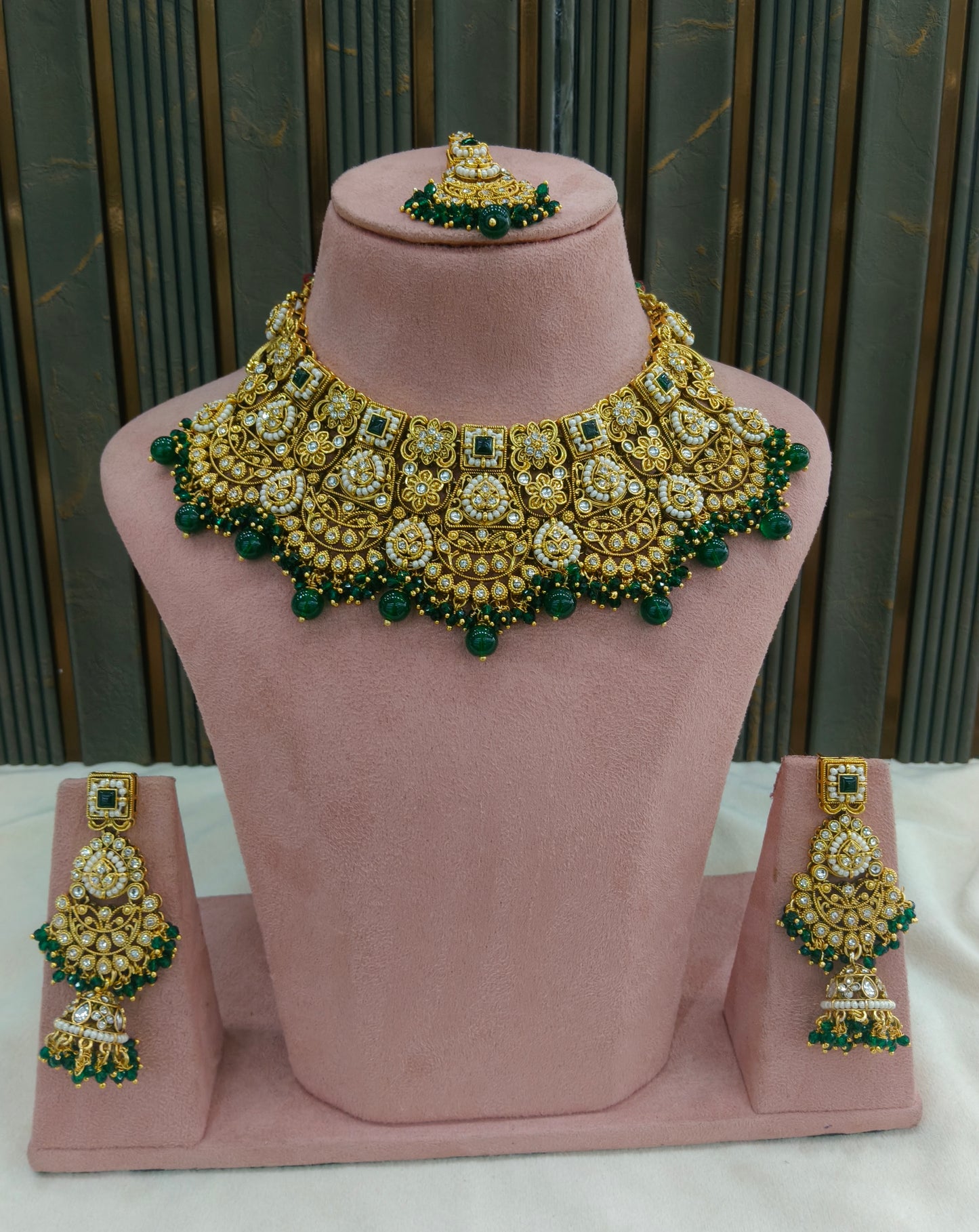 Green Kundan necklace Set/ kundan Indian jewellery kundan Hargun sets