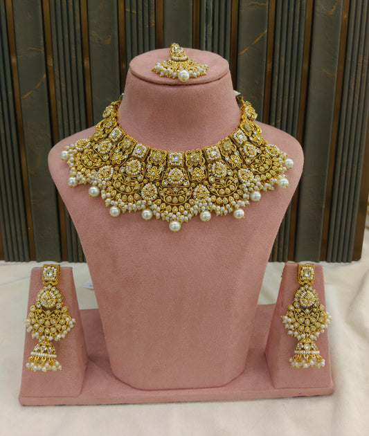 Gold White Kundan necklace Set/ kundan Indian jewellery kundan Hargun sets