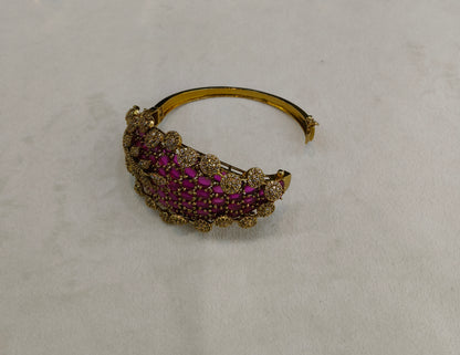 Antique Ruby AD Moissnaite Kundan Hand Bracelets Junia Jewellery