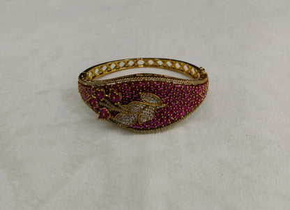 Antique Ruby AD Moissnaite Kundan Hand Bracelets Junia Jewellery