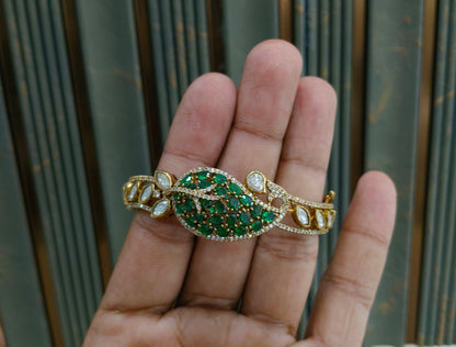 Antique Green AD Moissnaite Kundan Hand Bracelets Junia Jewellery