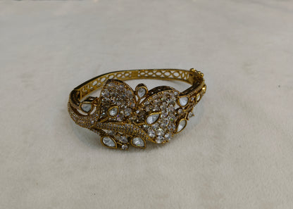 Antique White AD Moissnaite Kundan Hand Bracelets Junia Jewellery