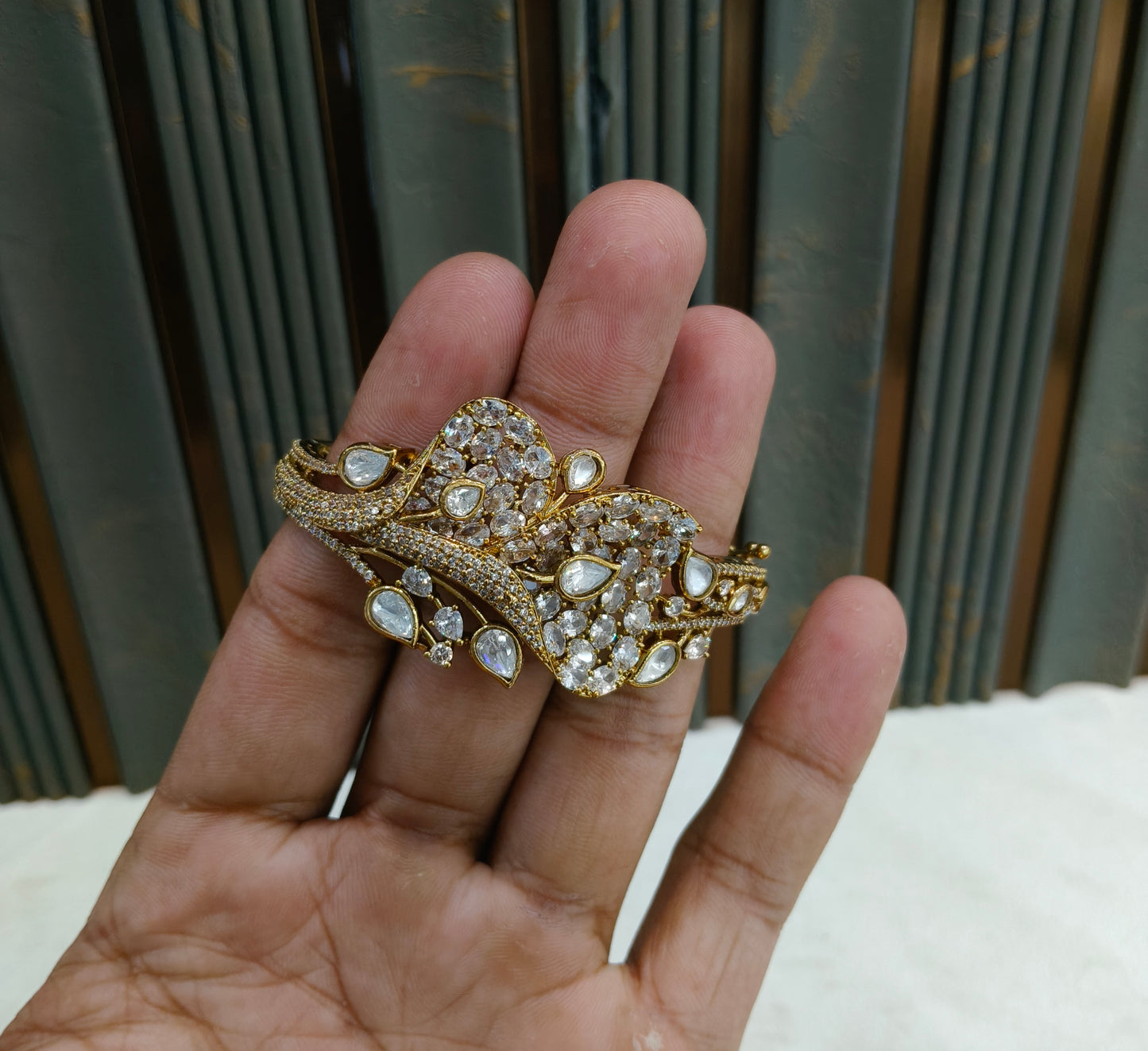 Antique White AD Moissnaite Kundan Hand Bracelets Junia Jewellery