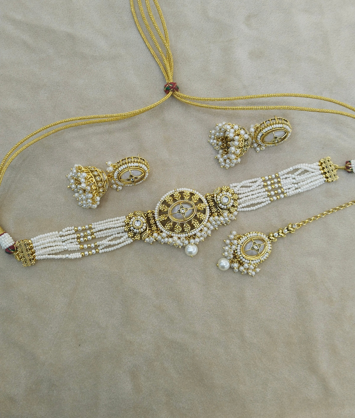 Gold White Kundan choker Set/ kundan choker Kundan Reema Set