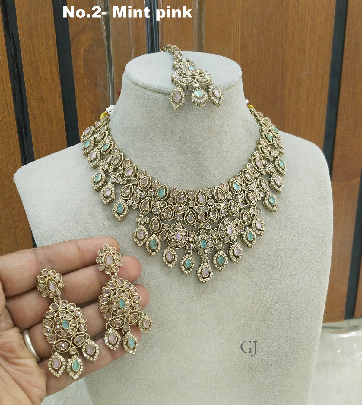 Antique Mint Pink Necklace Set/ Antique gold Indian Eham Jewellery