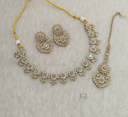Antique White Necklace Set/ Antique gold Indian chinu Jewellery
