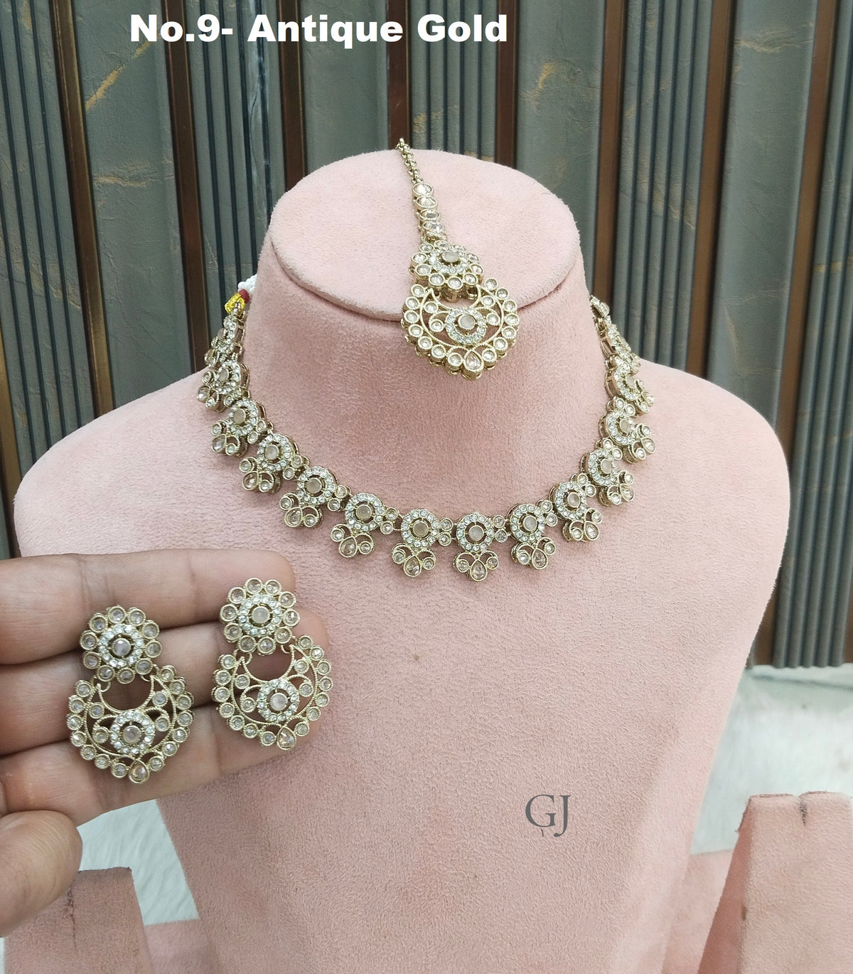 Antique White Necklace Set/ Antique gold Indian chinu Jewellery