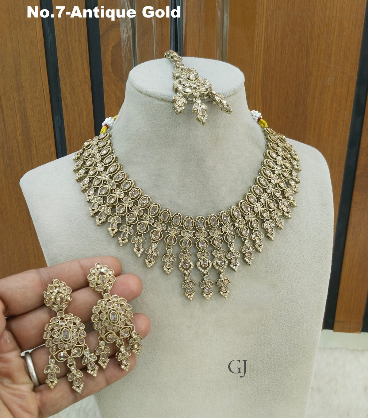 Antique Gold Necklace Set/ Antique gold Indian Baani Jewellery