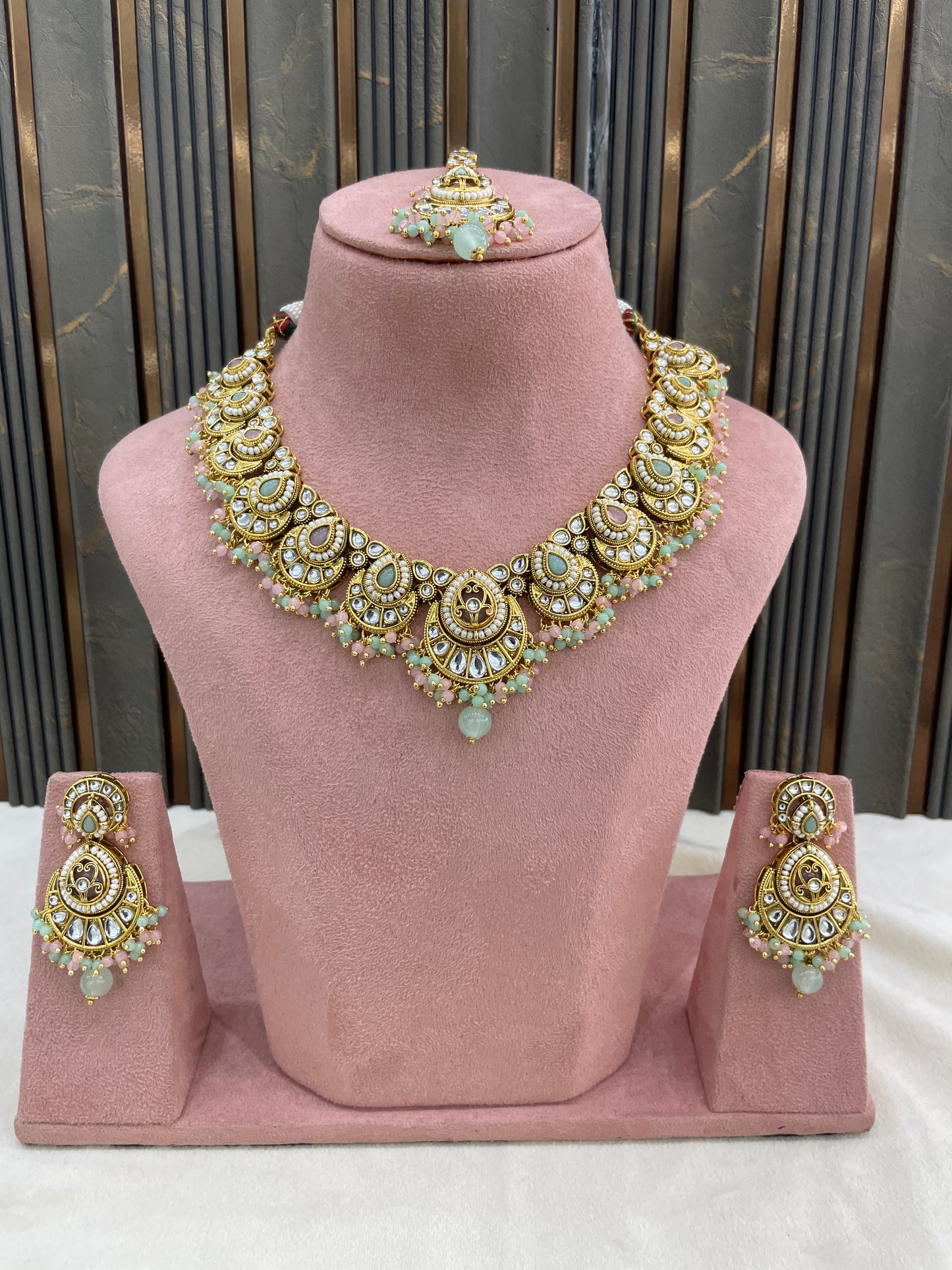 Gold Mint Pink Kundan necklace Set/ kundan Indian jewellery kundan Ekan sets