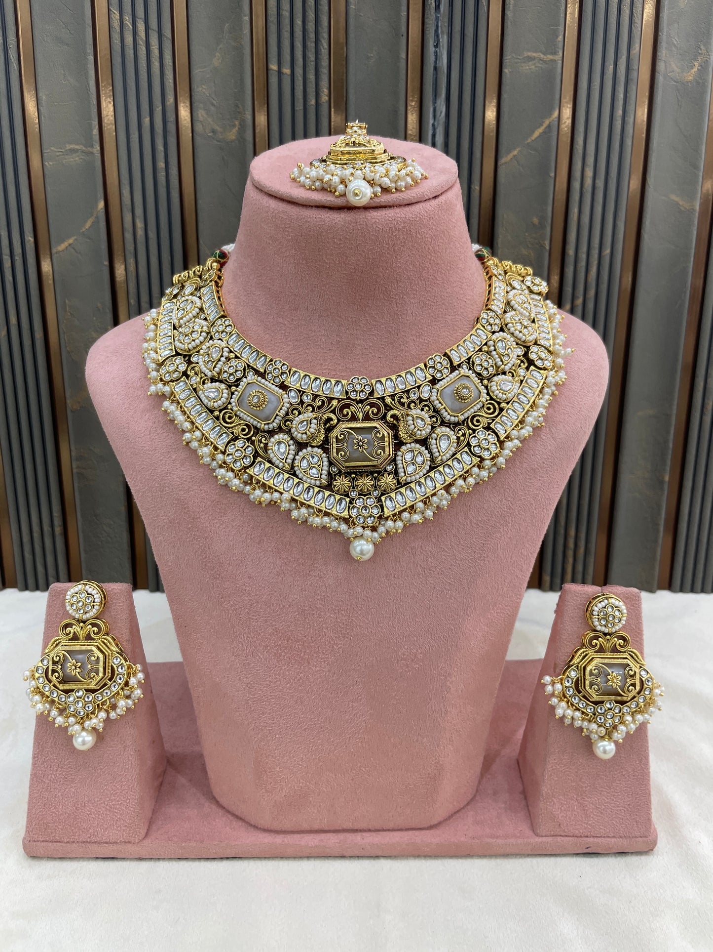 Gold White Kundan necklace Set/ kundan Indian jewellery kundan Khushi sets